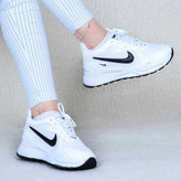 کتونی مدل نایک + بند هدیه