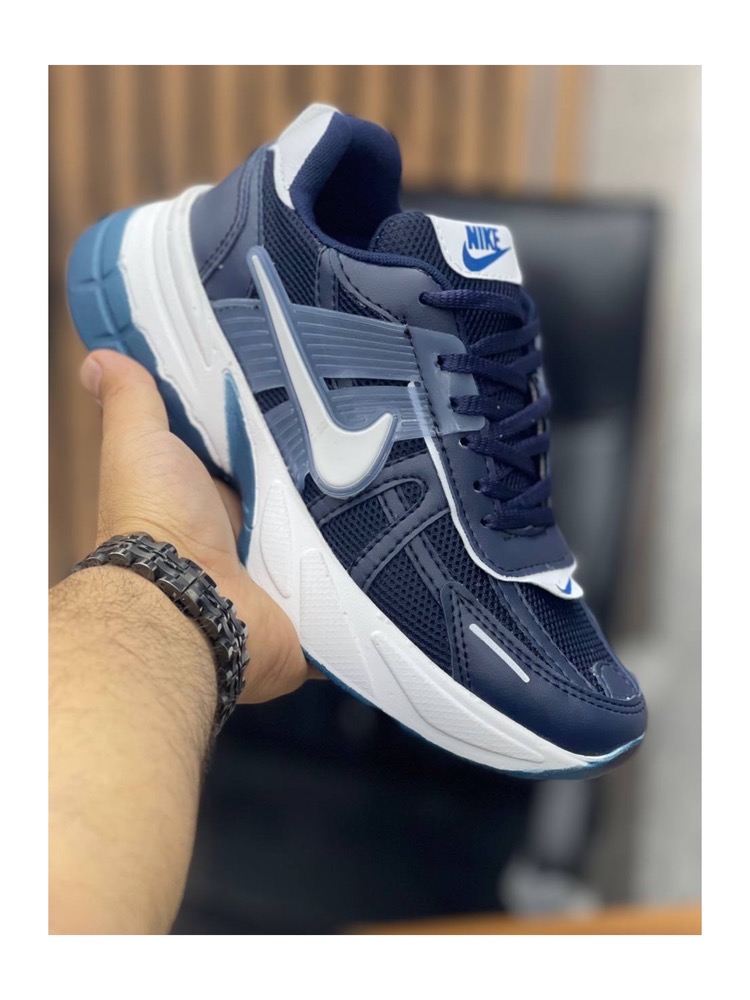 کتونی نایک V2K | مناسب برای دختران، پسران و بانوان با طراحی مدرن و راحتی فوق‌العاده