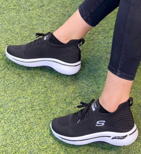 کتونی جورابی اسکیچرز زنانه